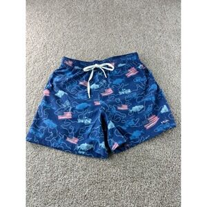 HUK Fishing Shorts‎ Medium Patriotic American Flag Bass Boat Blue Mens Vacation
